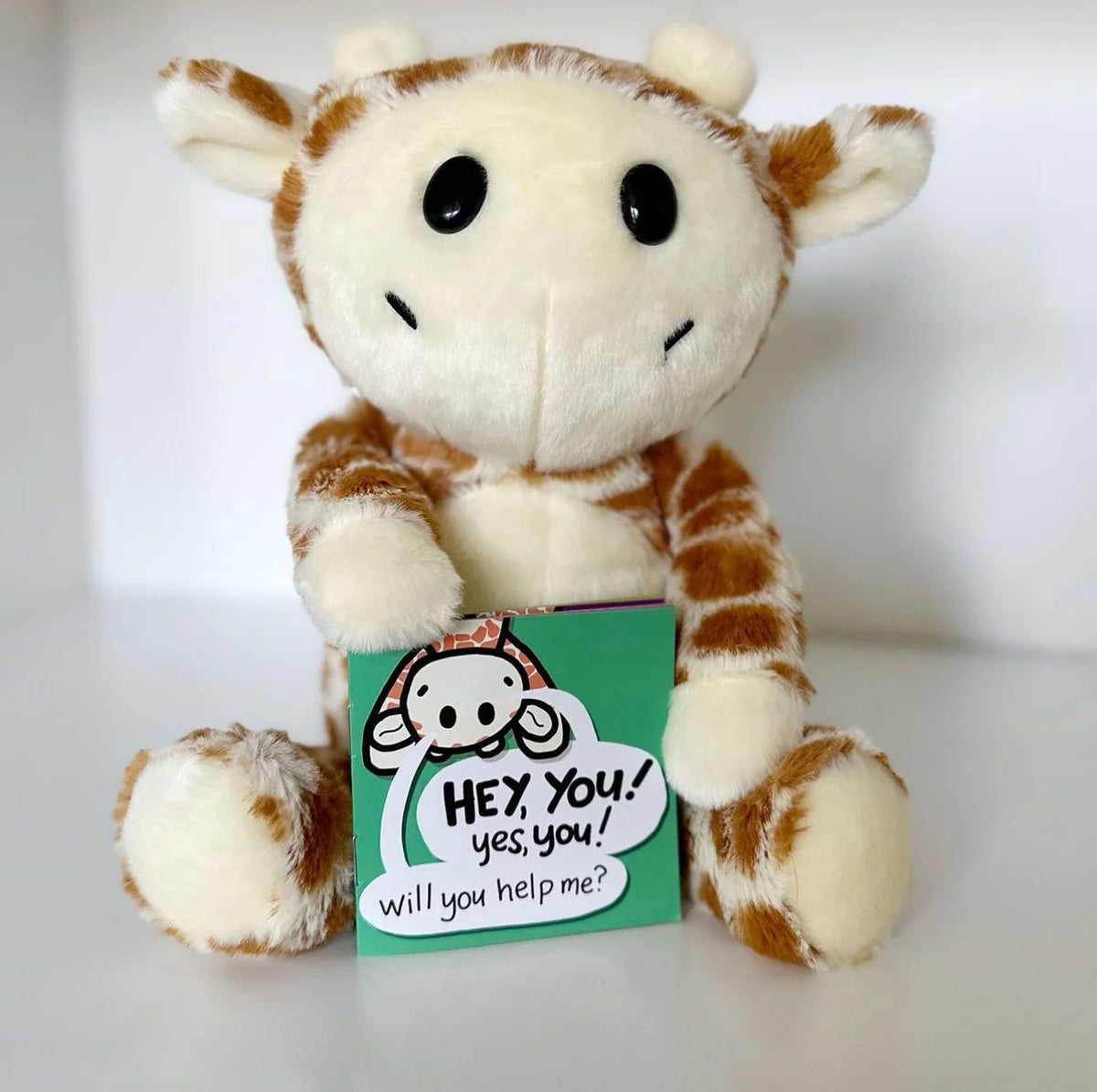 Stuart the Giraffe Stuffy