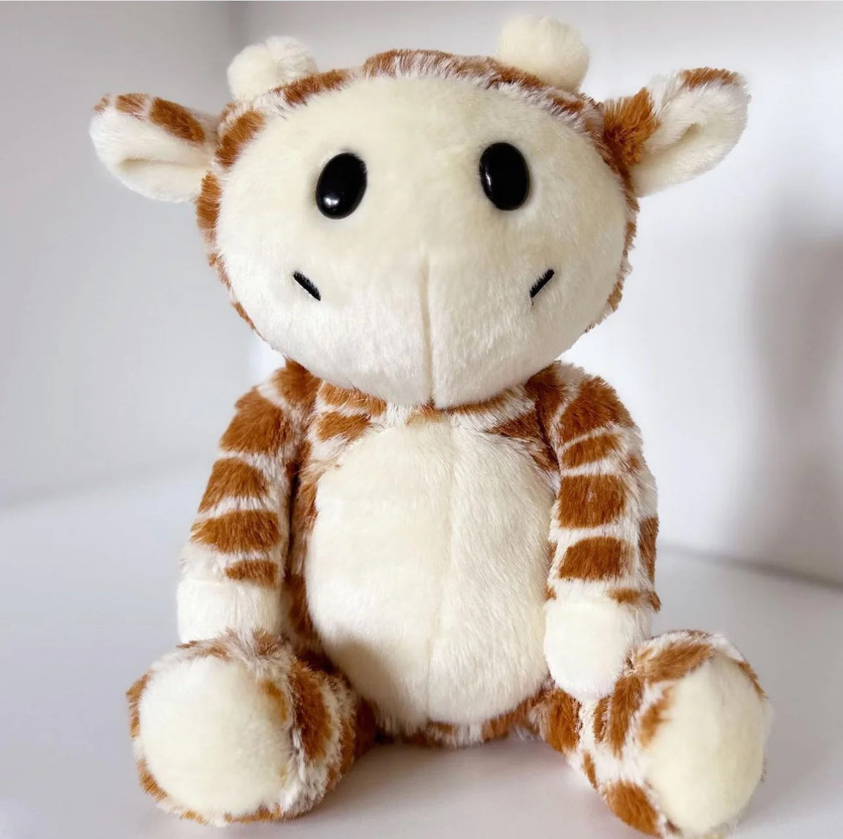 Stuart the Giraffe Stuffy